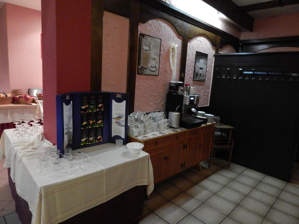 Hotel-Lindenhof Rauschenberg Extérieur photo